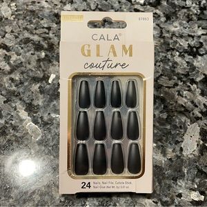 NEW CALA Glam Couture Black Matte Press-On Nail Kit